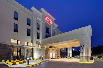hampton inn and suites philadelphia bensalem