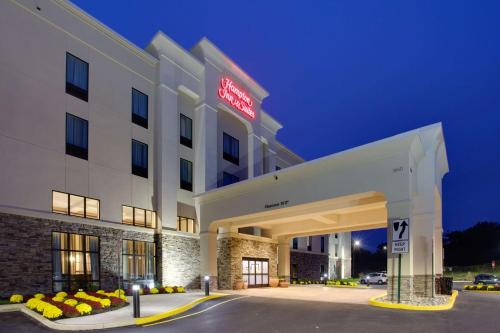 hampton inn and suites philadelphia bensalem