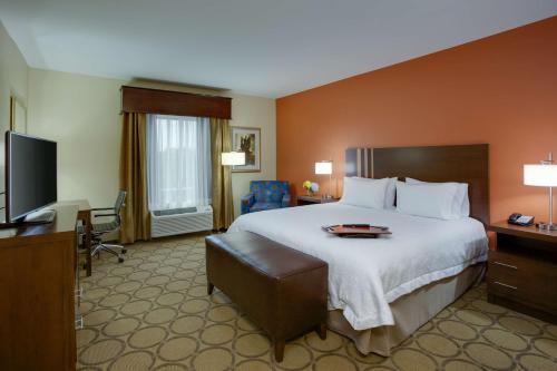 hampton inn and suites philadelphia bensalem