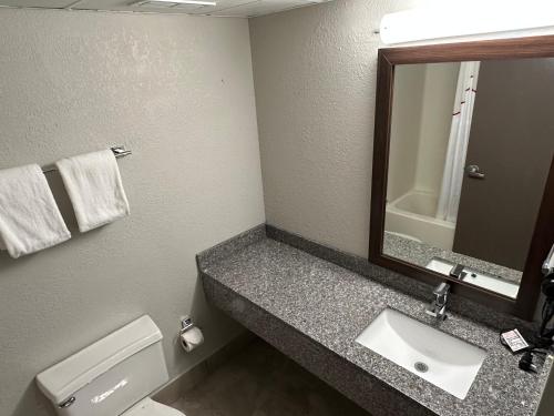 red roof inn dunbar