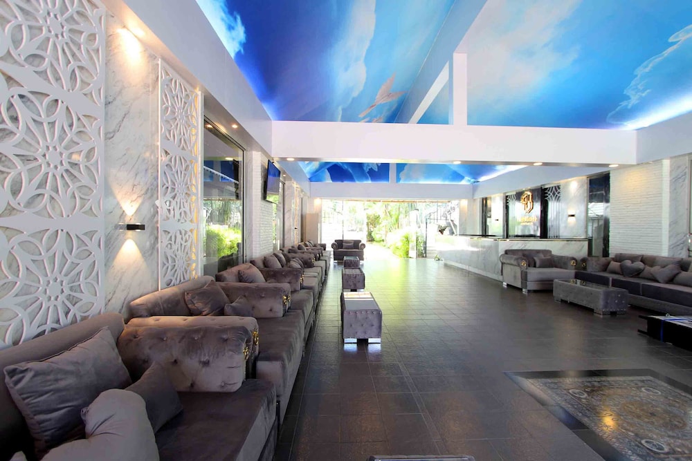 pooh beach resort and spa