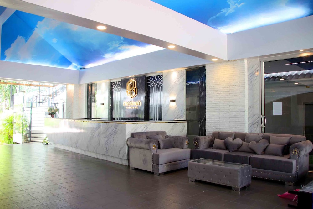pooh beach resort and spa