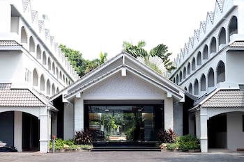pooh beach resort and spa