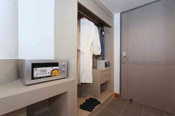 pooh beach resort and spa