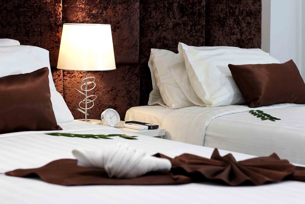 pooh beach resort and spa