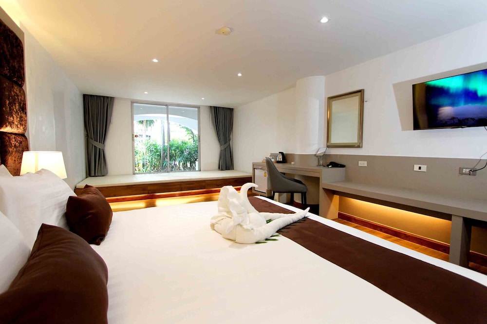 pooh beach resort and spa
