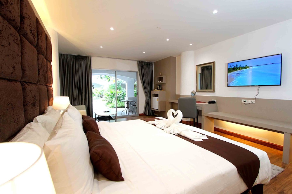 pooh beach resort and spa