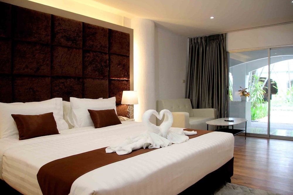 pooh beach resort and spa
