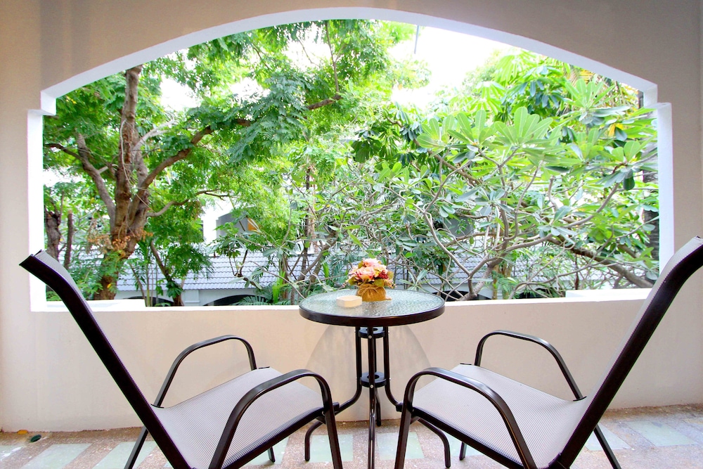 pooh beach resort and spa
