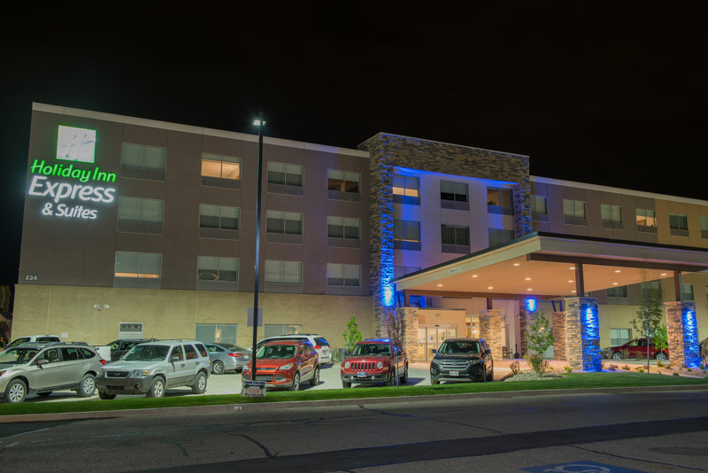 holiday inn express and suites dayton southwest by ihg