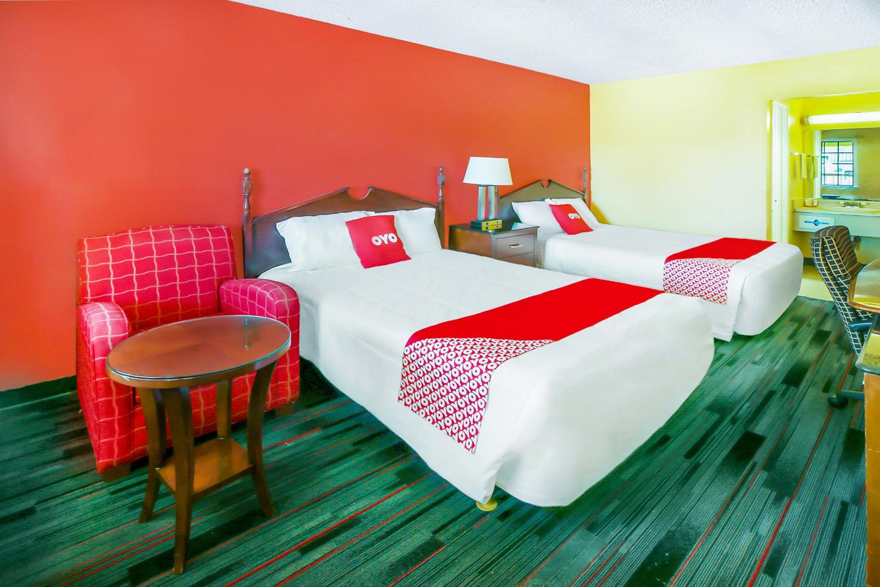 oyo hotel jackson south i 55