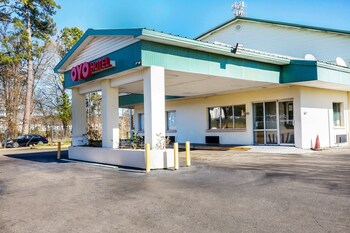 oyo hotel jackson south i 55