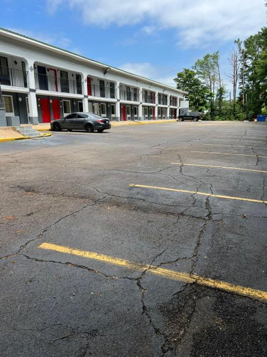 oyo hotel jackson south i 55