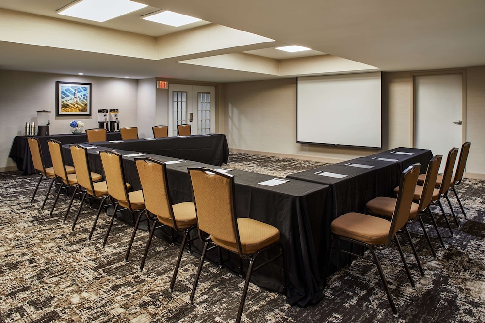 hampton inn and suites chapel hill durham area