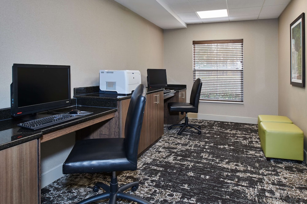 hampton inn and suites chapel hill durham area