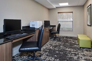 hampton inn and suites chapel hill durham area