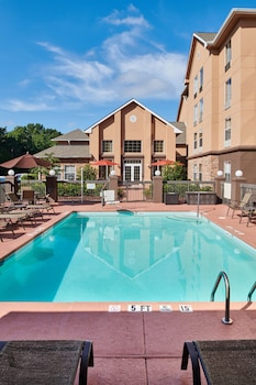 hampton inn and suites chapel hill durham area