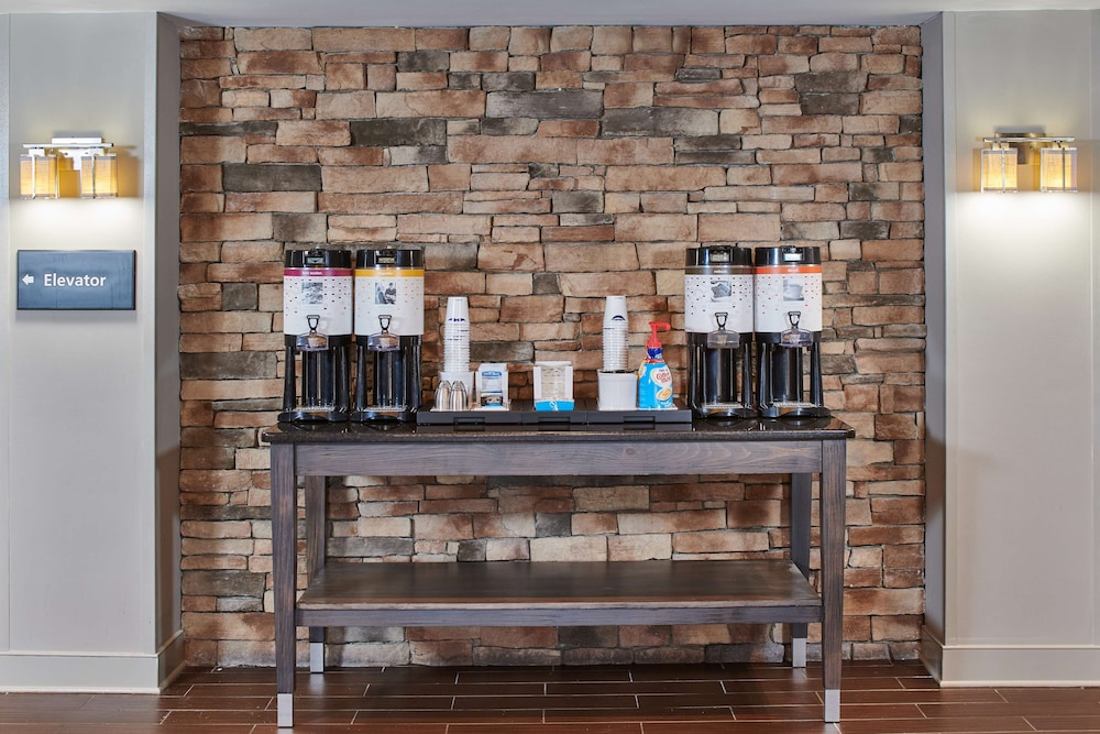 hampton inn and suites chapel hill durham area