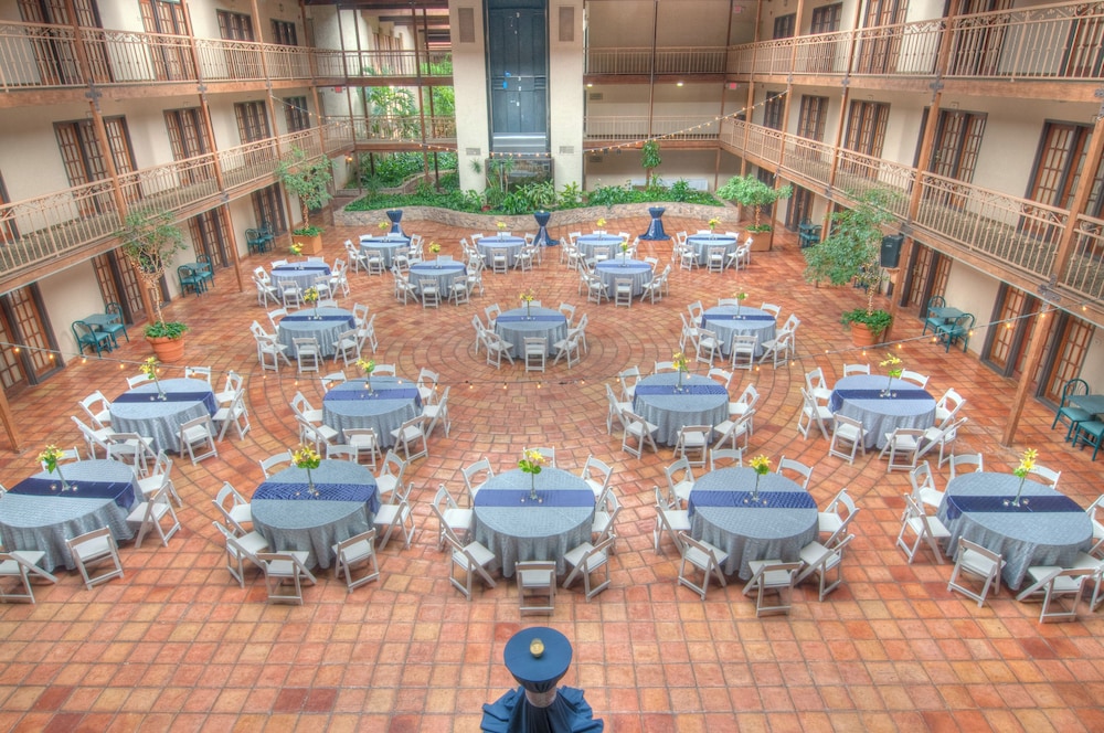 mcm elegante suites abilene