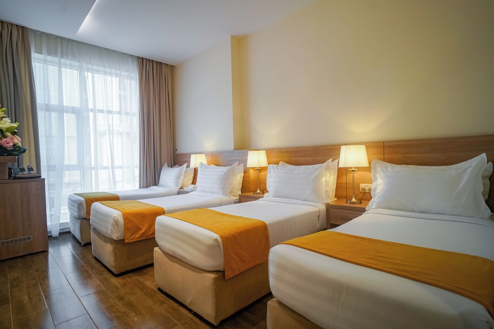worth elite hotel