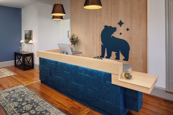 Hotel Ursa,United States Of America>>Orono,2.5 star
