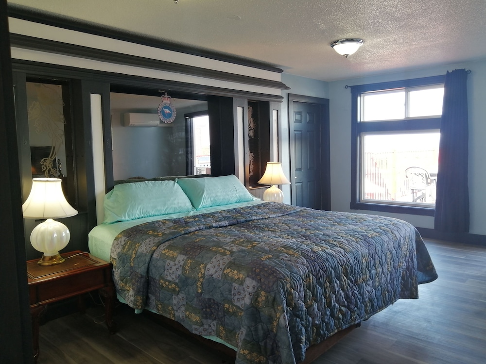 digby sailboat suites