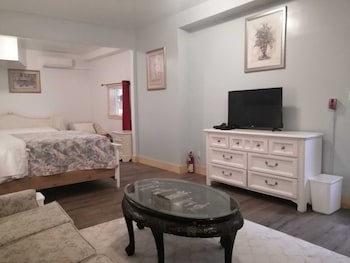 digby sailboat suites