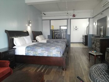 digby sailboat suites