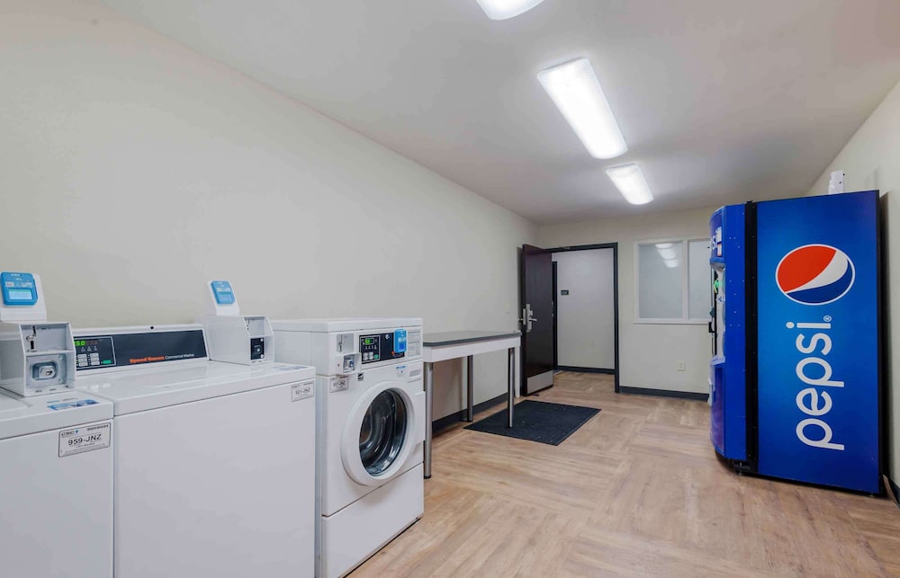 extended stay america suites charlotte university place