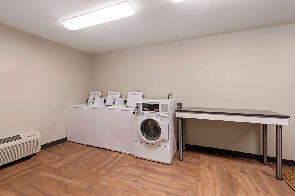 extended stay america suites charlotte university place