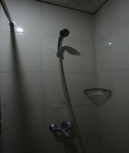 oyo 93002 kost gayus