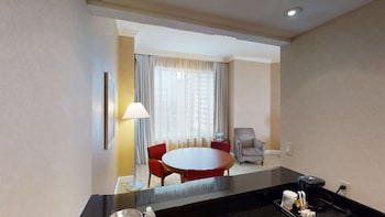 hilton charlotte uptown
