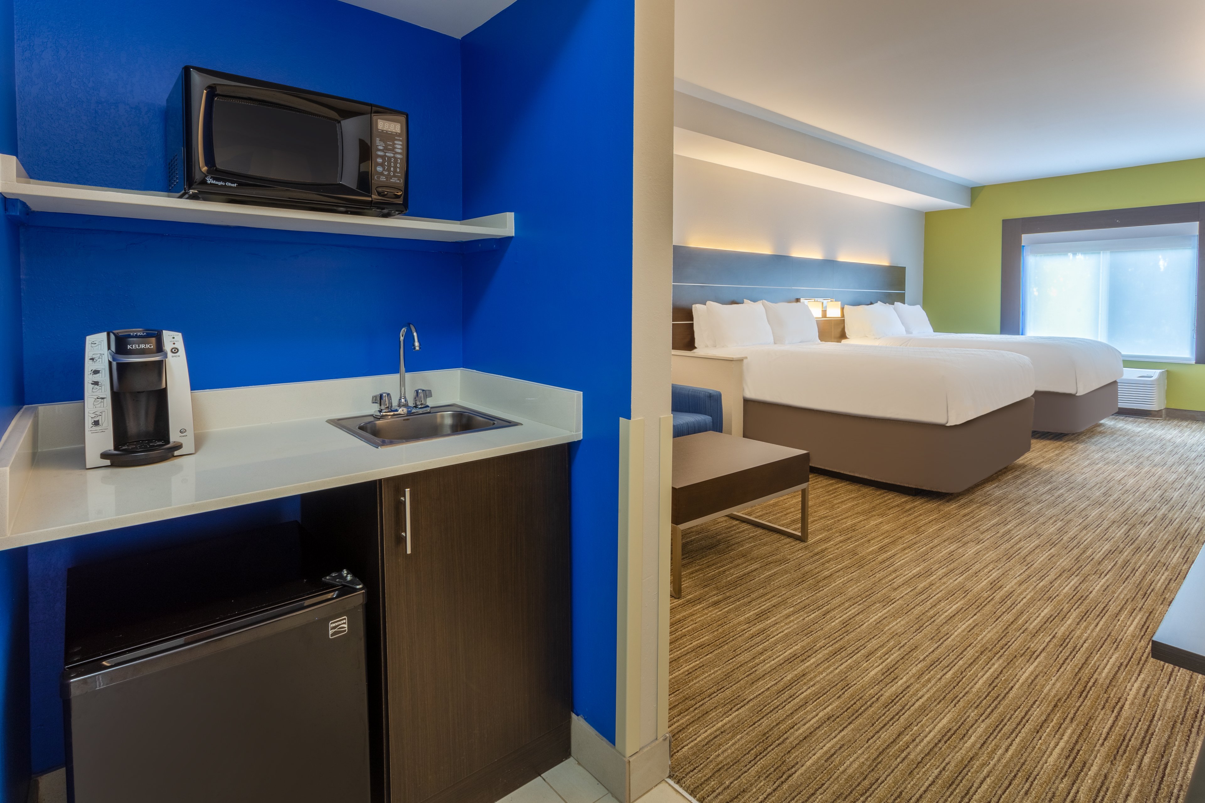 holiday inn express hotel and suites charlotte arrowood by ihg