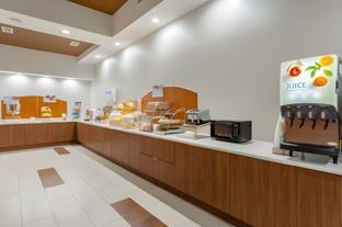 holiday inn express hotel and suites charlotte arrowood by ihg