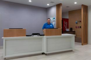 holiday inn express hotel and suites charlotte arrowood by ihg