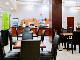 holiday inn express hotel and suites charlotte arrowood by ihg