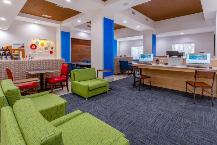 holiday inn express hotel and suites charlotte arrowood by ihg