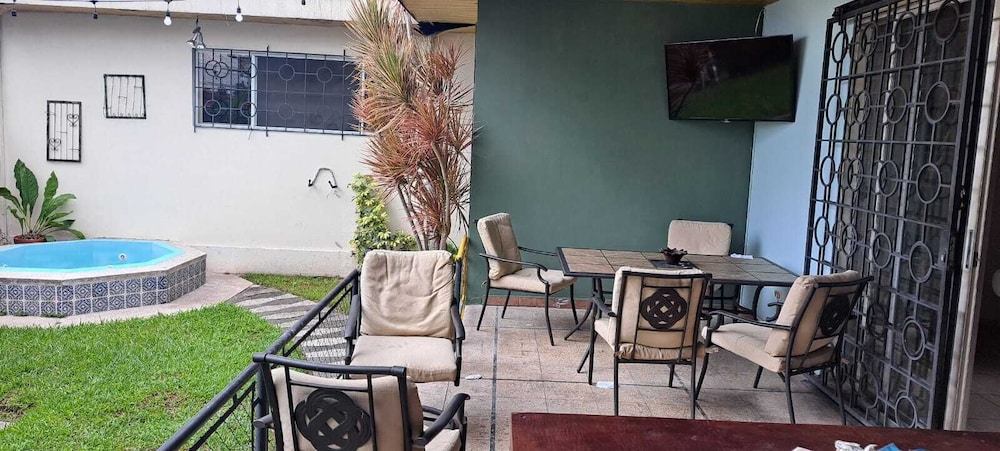 kartagus guest house