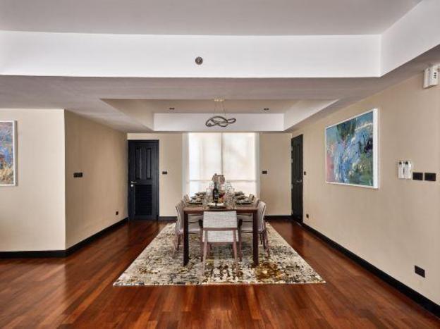 floral court hotel and residence sukhumvit