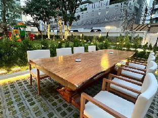 floral court hotel and residence sukhumvit