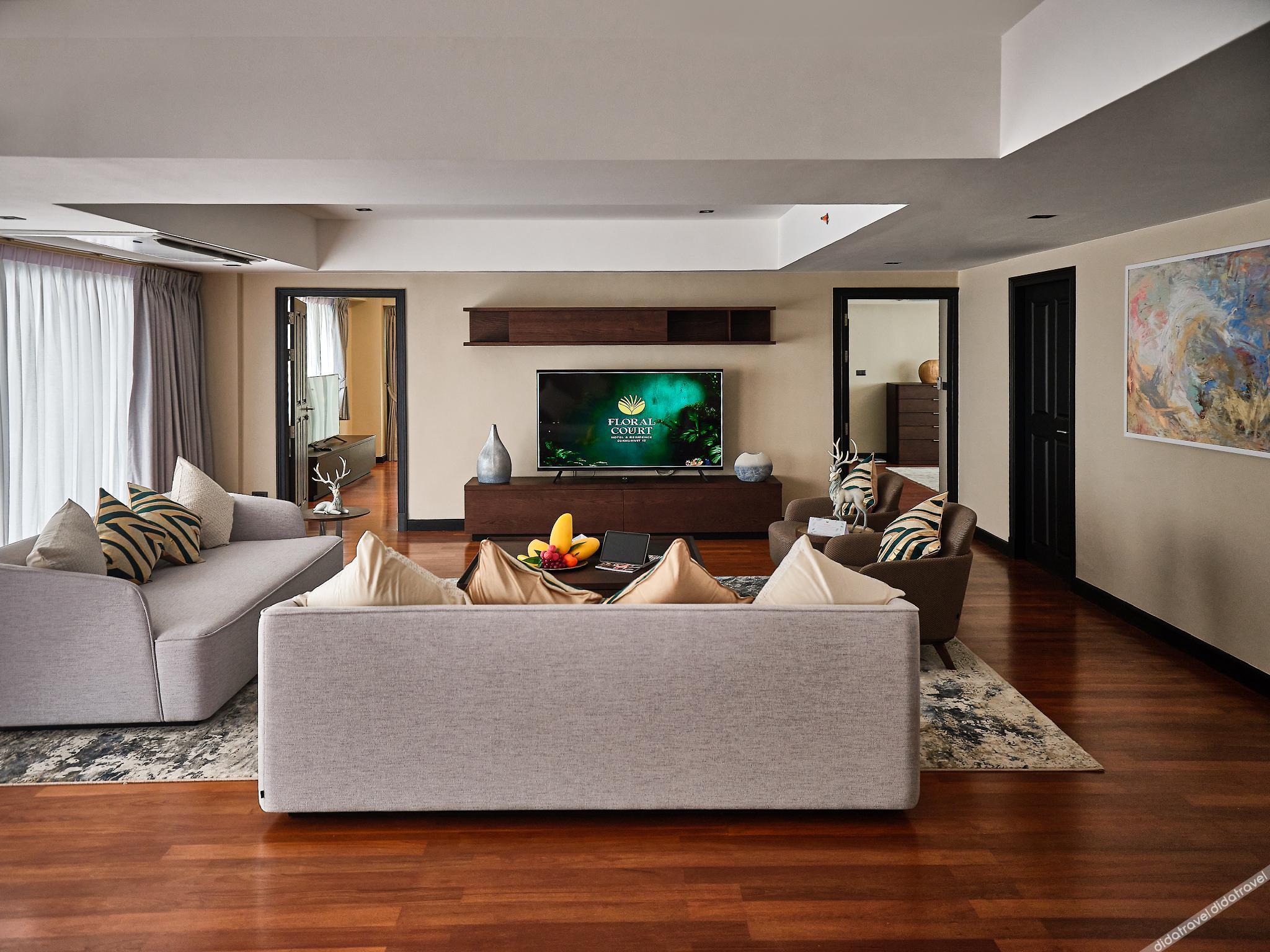 floral court hotel and residence sukhumvit