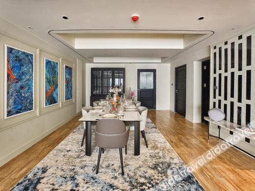 floral court hotel and residence sukhumvit