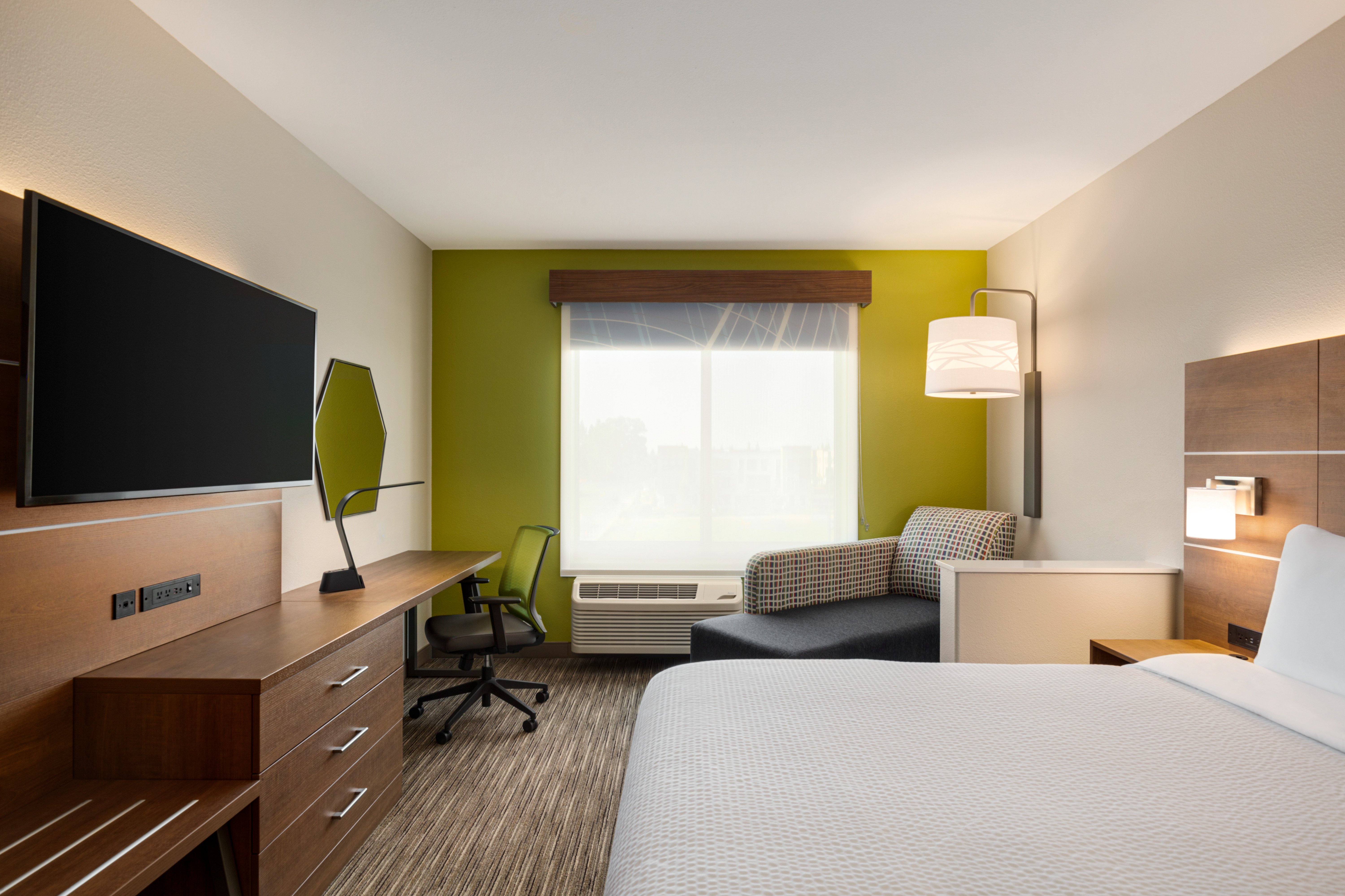 holiday inn express and suites hayward an ihg hotel