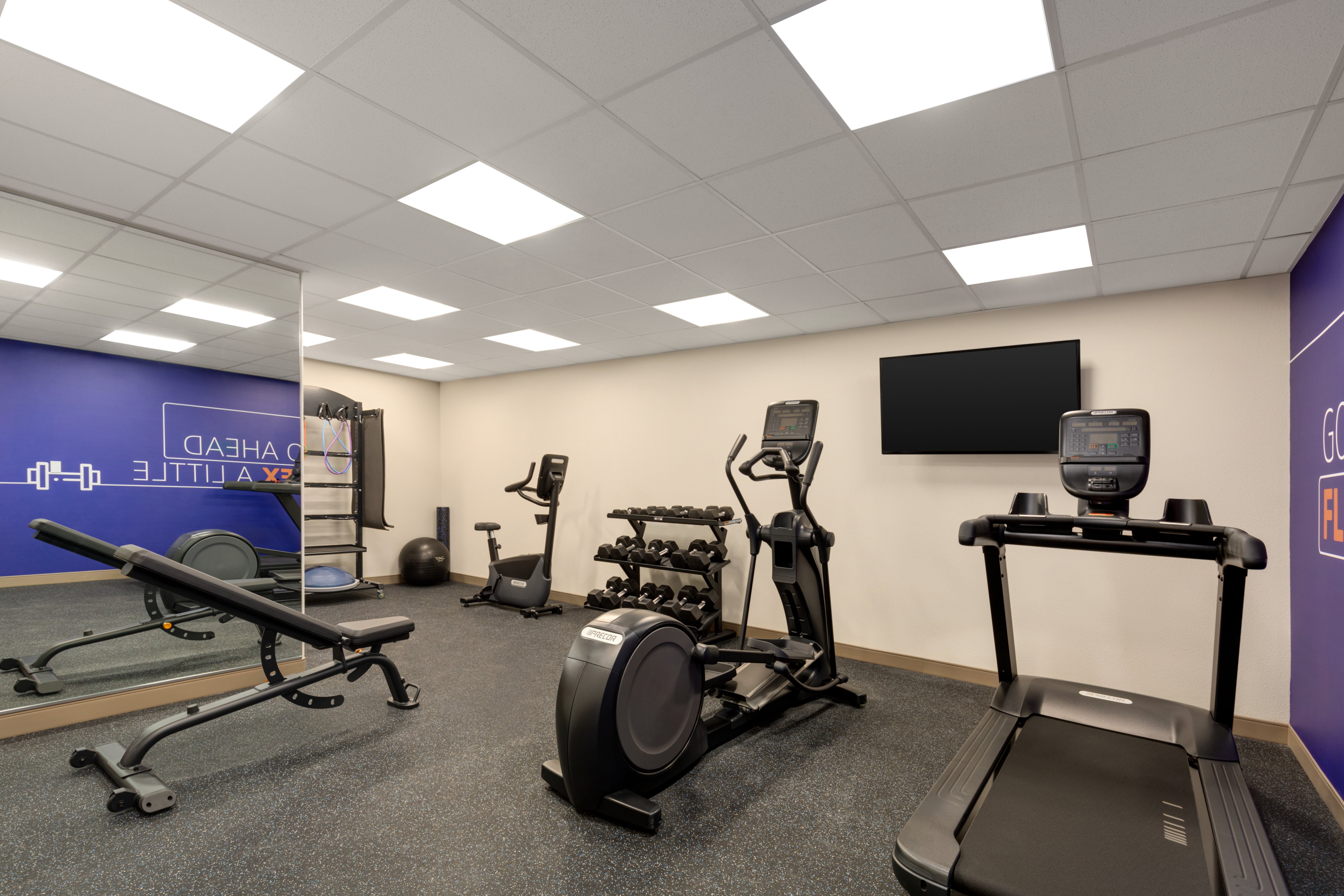 holiday inn express and suites hayward an ihg hotel