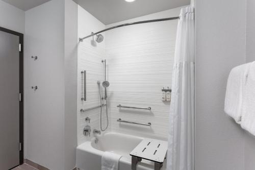 avid hotel north platte an ihg hotel