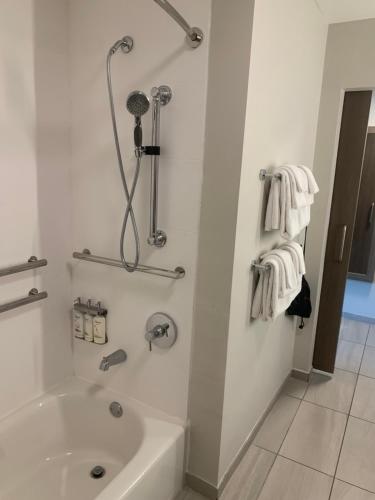 holiday inn express jesup an ihg hotel