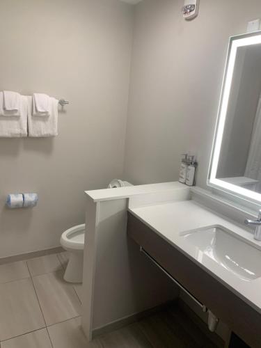 holiday inn express jesup an ihg hotel