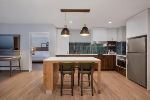 staybridge suites port elgin an ihg hotel