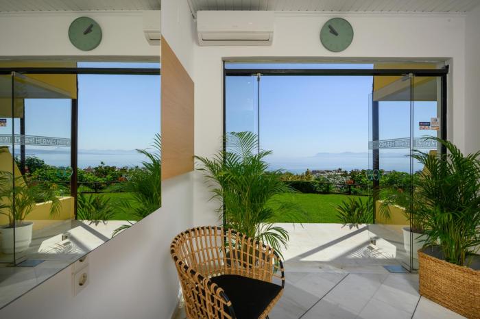 hermes sea view