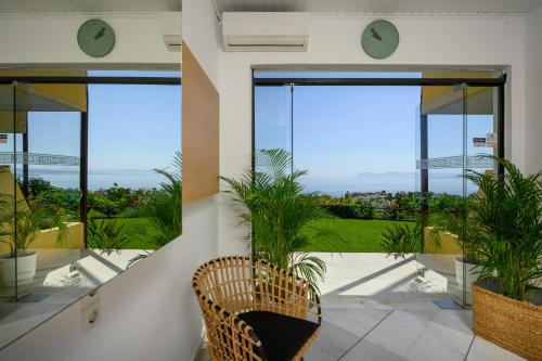 hermes sea view